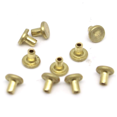Padrão de bronze fazendo à máquina do parafuso ISO9001 do rebite das peças da precisão do CNC do torno