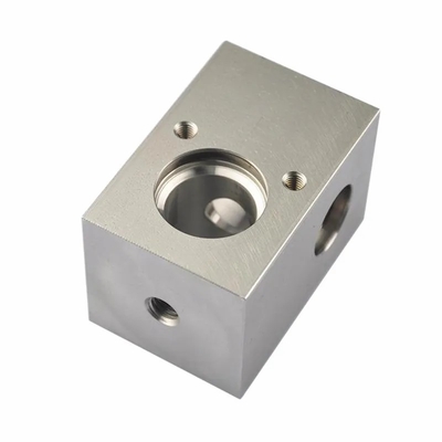 Fazer à máquina personalizado peças da precisão da máquina de trituração do CNC do router da linha central de OEM/ODM 5